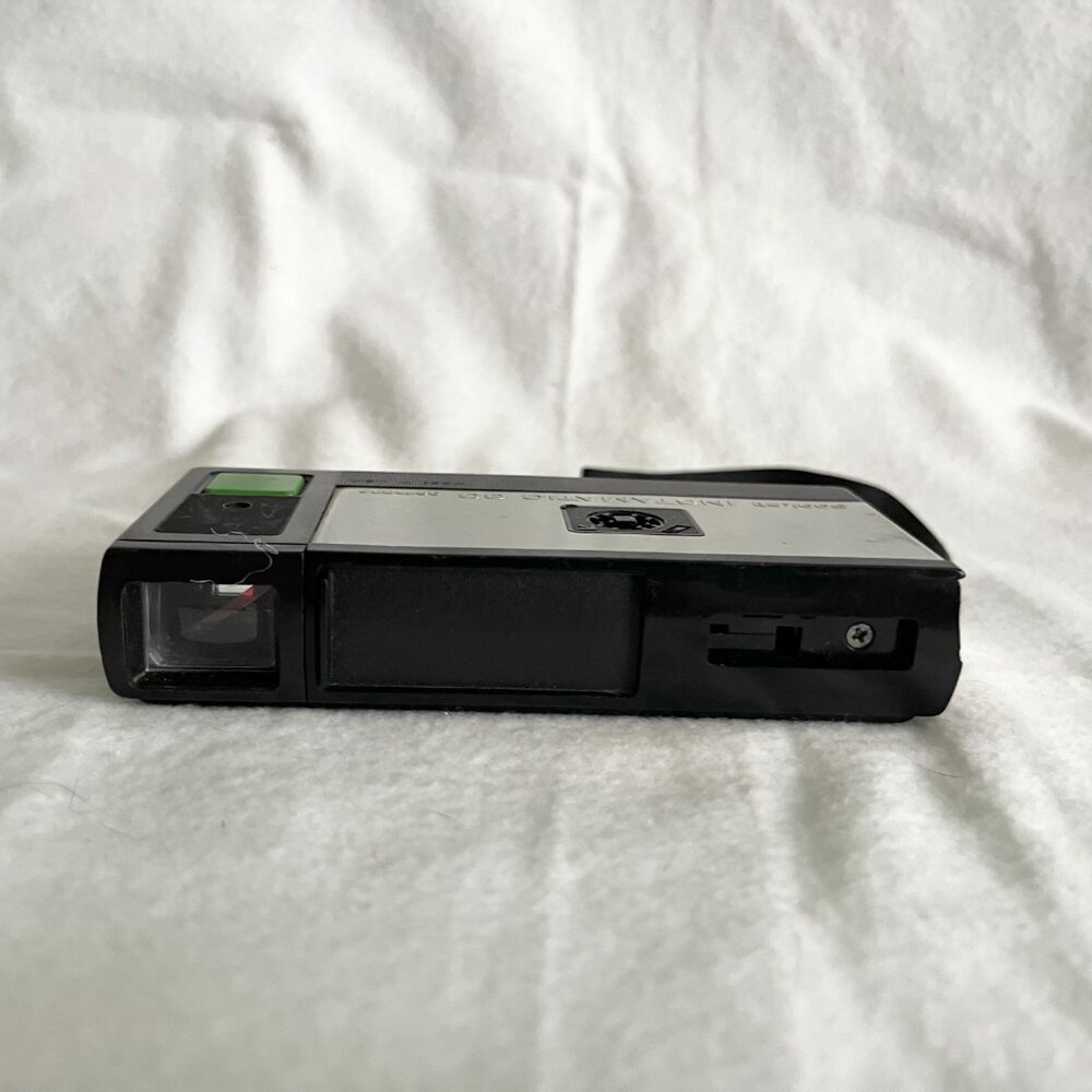 Vintage 1970’s ‘Pocket Instamatic 30 Camera’ 110 Film** UNTESTED - Picture 2 of 8